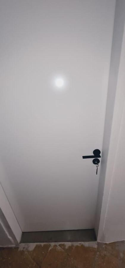 Bee Hostel Paphos ภายนอก รูปภาพ