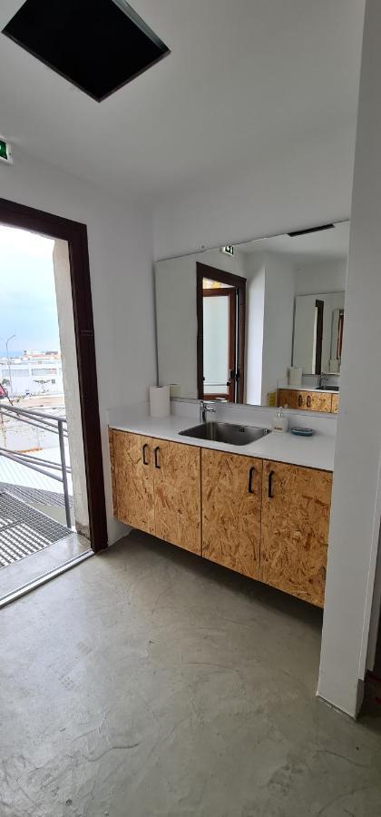 Bee Hostel Paphos ภายนอก รูปภาพ