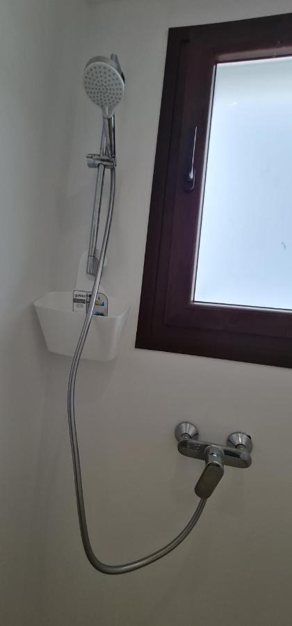 Bee Hostel Paphos ภายนอก รูปภาพ
